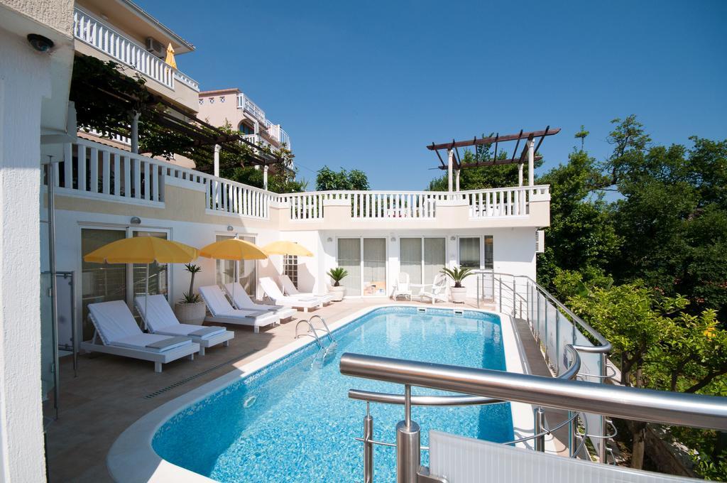 Villa Tenzera 헤르섹 외부 사진