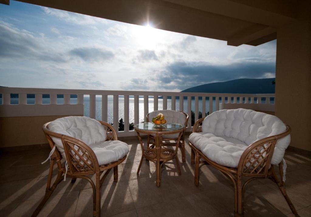 Villa Tenzera 헤르섹 객실 사진