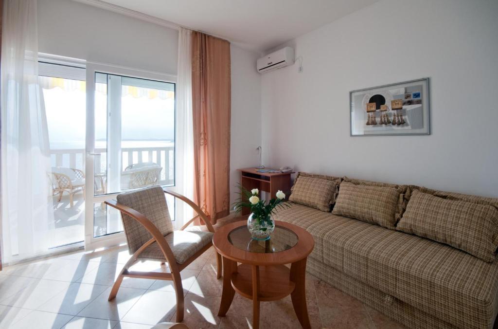 Villa Tenzera 헤르섹 객실 사진